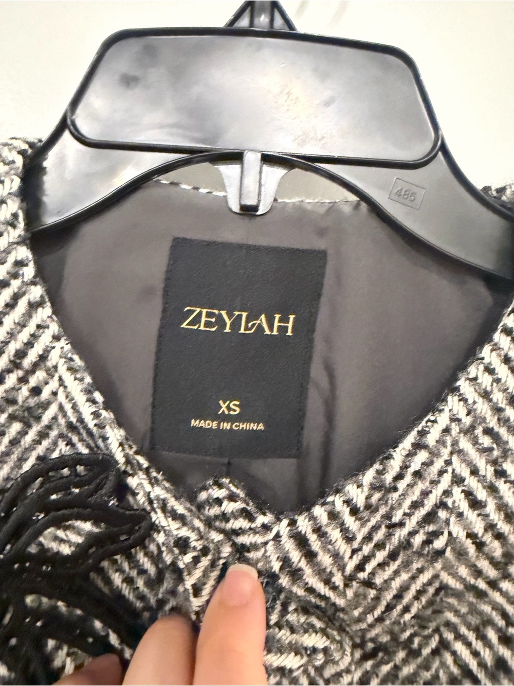 NWT Zeylah Black & White Herringbone Cropped Blazer Women’s Size XS - Picture 2 of 10